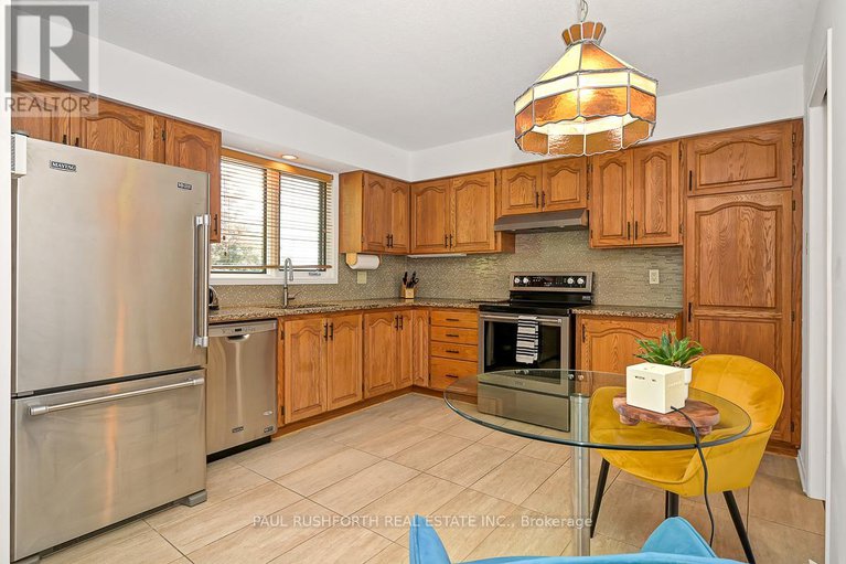 28804732/16-oakley-avenue/bayshore/ottawa/ontario/K2B6M6_10