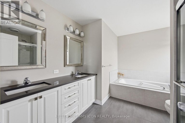 29686107/3379-woodroffe-avenue/strandherd/ottawa/ontario/K2G6Z5_29