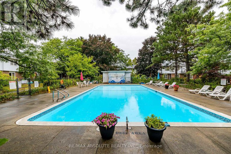 28797061/7-ramsgate-private-e/mooneys-bayriverside-park/ottawa/ontario/K1V8M4_35