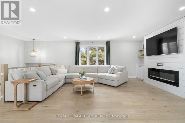 29577963/1386-johnston-drive/greely/ottawa/ontario/K4P1A6_5