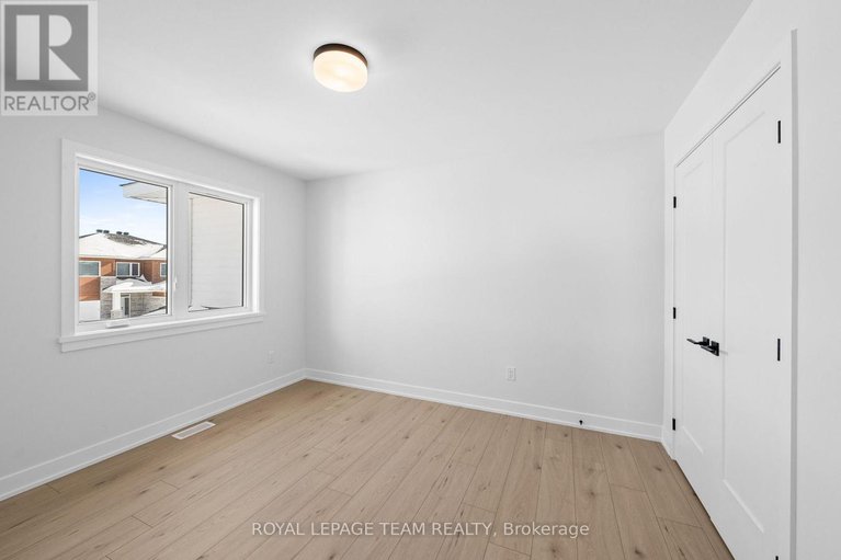 29368804/1020-moore-street/brockville/brockville/ontario/K6V0H2_34