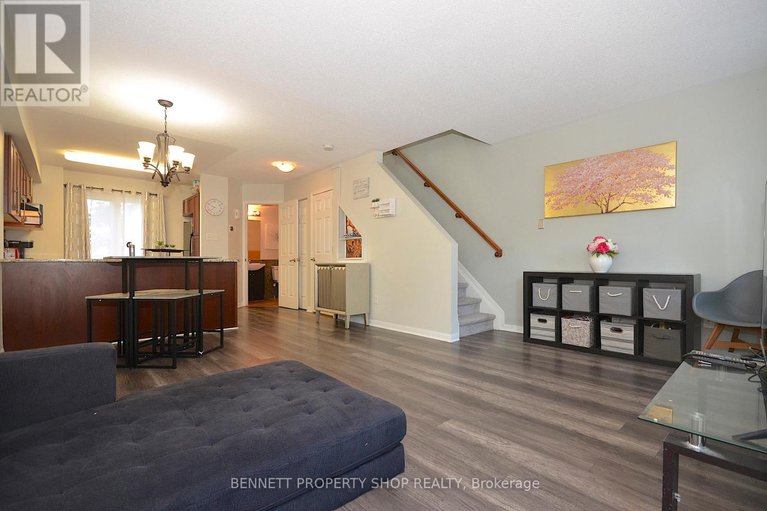 28876724/706-sanibel-private/westcliffe-estates/ottawa/ontario/K2H0A8_17