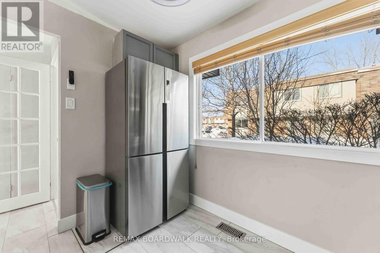 29341768/13-corley-private/heron-gateindustrial-park/ottawa/ontario/K1V8T7_11