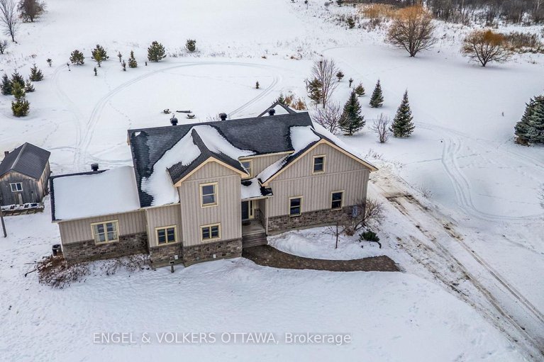 29381440/5165-canon-smith-drive/fitzroy/ottawa/ontario/K0A1X0_3