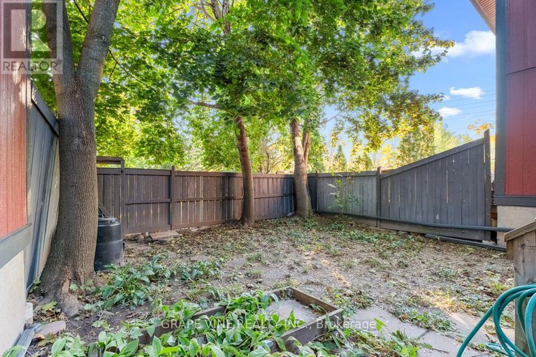 29351287/58-280-mcclellan-road/arlington-woods/ottawa/ontario/K2H8P8_23