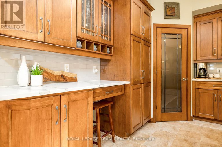28850983/19-turtle-point-private/morgans-grantsouth-march/ottawa/ontario/K2K3P1_16