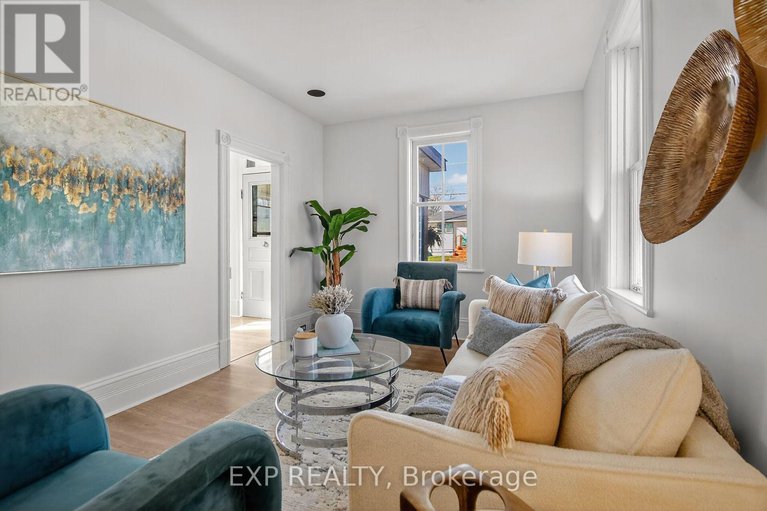 29046409/95-main-street-e/almonte/mississippi-mills/ontario/K0A1A0_9