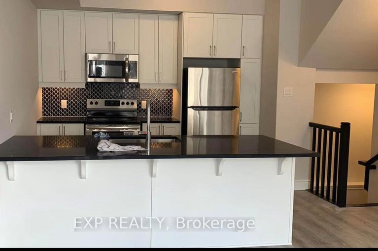 28493975/625-makwa-private/cfb-rockcliffe-and-area/ottawa/ontario/K1K5A4_3