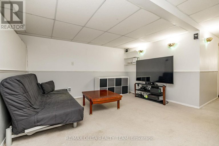 28905384/1540-briarfield-crescent/fallingbrookridgemount/ottawa/ontario/K4A1Z9_19