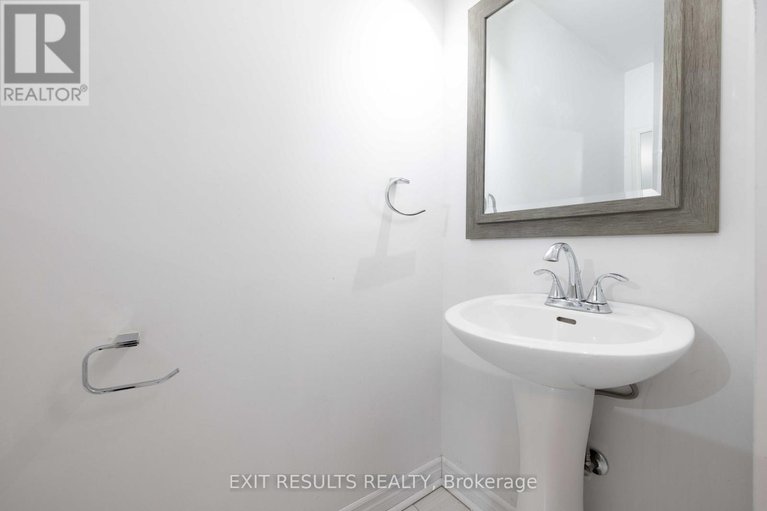 28607259/292-richelieu-avenue/vanier/ottawa/ontario/K1L6K3_18