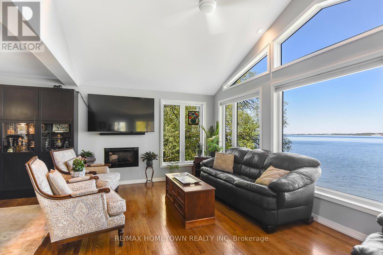 29265249/1435-county-road-2-road/augusta-twp/augusta/ontario/K0E1T0_18