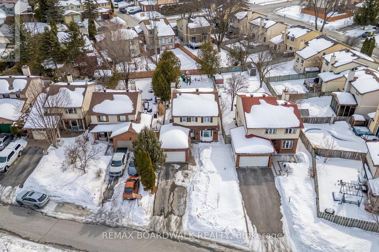 29434005/49-liston-crescent/katimavik/ottawa/ontario/K2L2W3_39