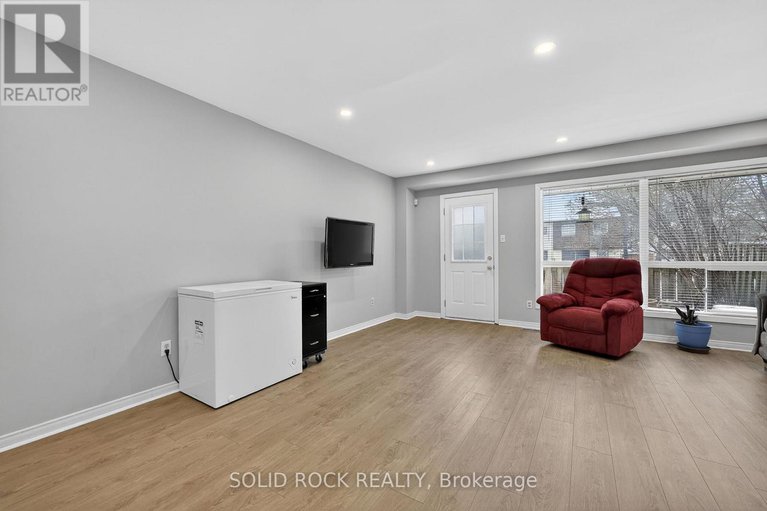 29198225/b-76-seyton-drive/westcliffe-estates/ottawa/ontario/K2H8W4_10