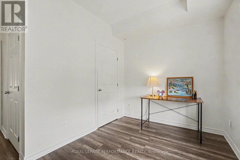 29684610/f-151-mocha-private/blossom-parkkemp-parkfindlay-creek/ottawa/ontario/K1T0K5_18
