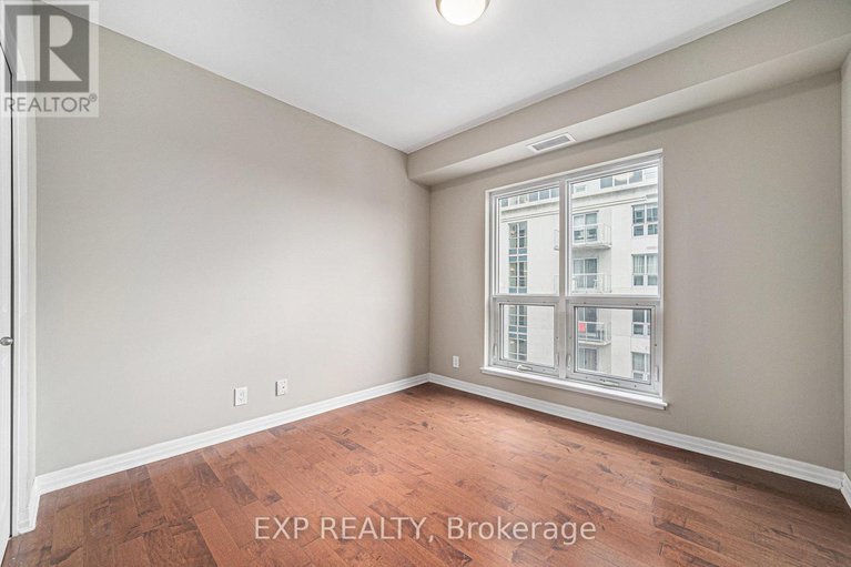28885811/2509-242-rideau-street/sandy-hill/ottawa/ontario/K1N0B7_13