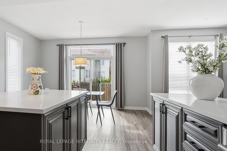 29677904/75-whernside-terrace/morgans-grantsouth-march/ottawa/ontario/K2W0C7_19