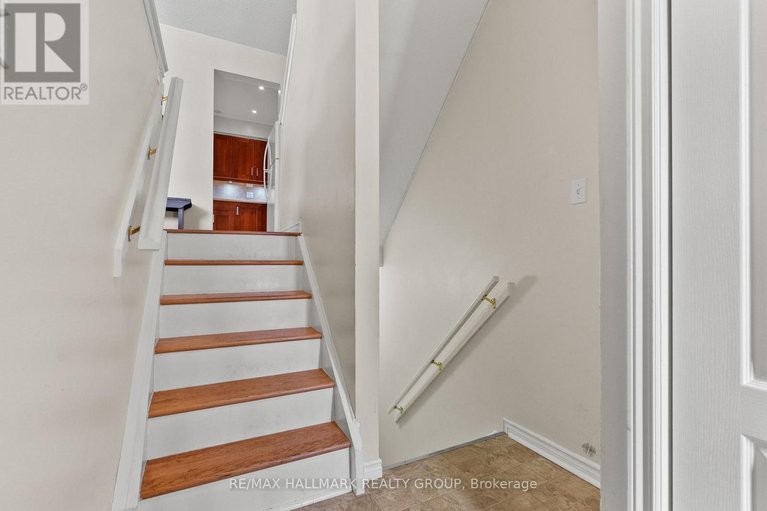 29460135/14-405-montfort-street/vanier/ottawa/ontario/K1L8G8_4