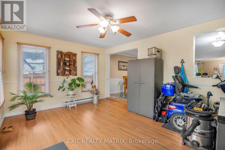 29241507/213-longueuil-street/lorignal/champlain/ontario/K0B1K0_15