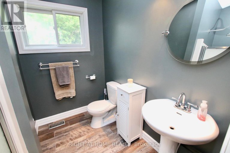 28500319/13928-connaught-road-s/north-dundas-winchester-twp/north-dundas/ontario/K0C1H0_26
