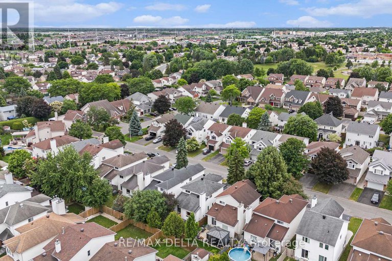 28529206/664-arc-en-ciel-street/fallingbrookgardenway-south/ottawa/ontario/K4A3H8_36