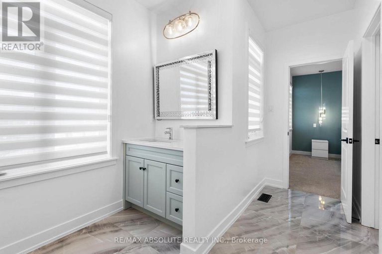 28974297/921-beckton-heights/stittsville-south/ottawa/ontario/K2S2X5_38