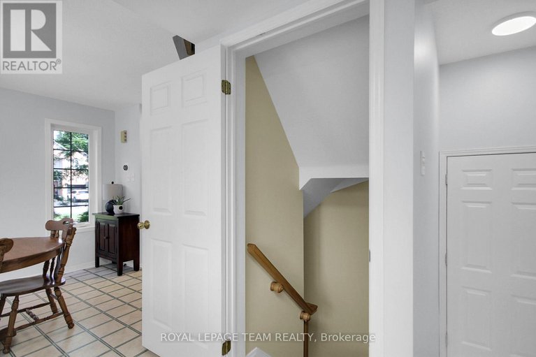 28617518/16-riverbank-court/stittsville-central/ottawa/ontario/K2S1V7_26