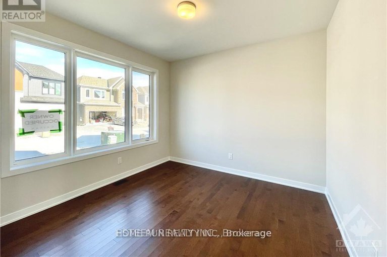 28541821/764-eminence-street/half-moon-bay/ottawa/ontario/K2J6X6_4