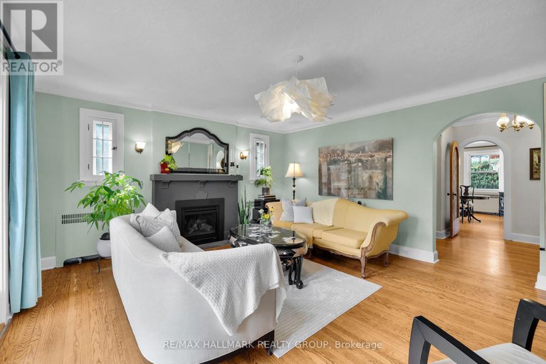 29014549/1-iona-street/ottawa-west/ottawa/ontario/K1Y3L6_6