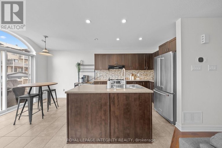 29597010/356-ravenswood-way/avalon-east/ottawa/ontario/K4A0R8_7