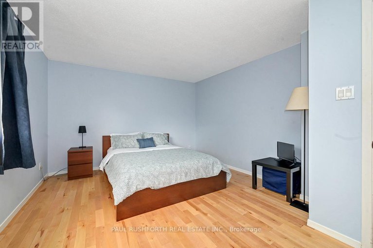 29125521/c-1742-lamoureux-drive/queenswood-heights-south/ottawa/ontario/K1E2N2_14