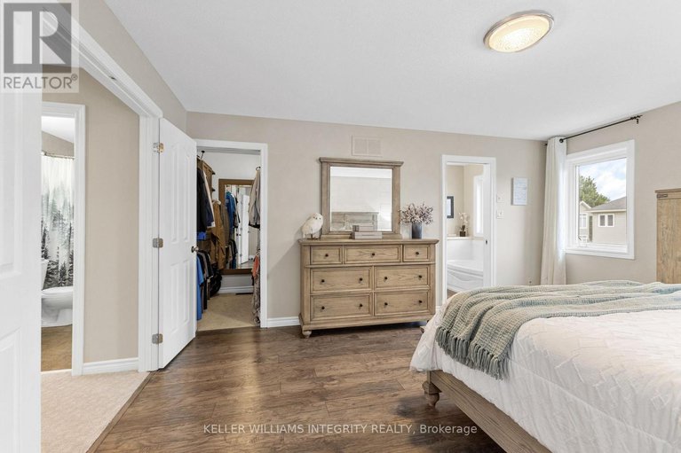 28533414/202-bookton-place/riverside-southgloucester-glen/ottawa/ontario/K1V2H3_17