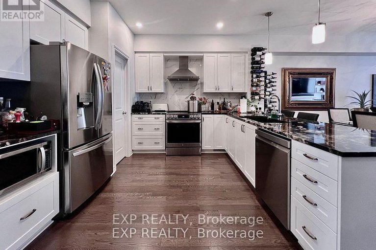 28505159/926-brian-good-avenue/riverside-southgloucester-glen/ottawa/ontario/K4M0N7_9