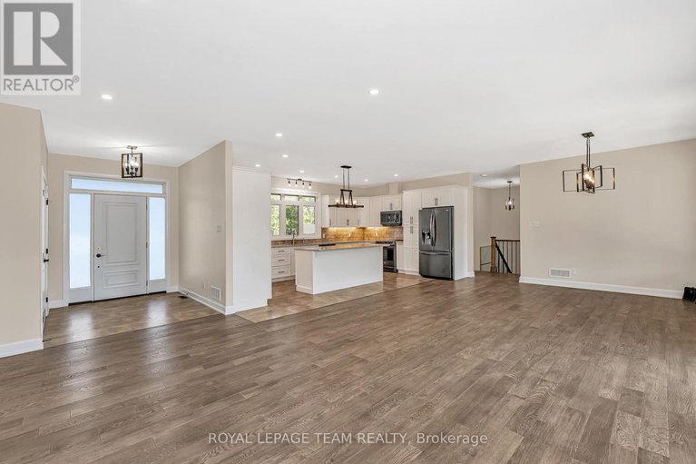 28774424/2500-kearns-way/osgoode-twp-north-of-reg-rd-6/ottawa/ontario/K4P1R9_14