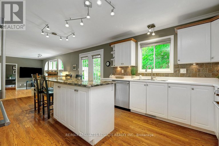 28999165/35-crantham-crescent/stittsville-central/ottawa/ontario/K2S1R2_10