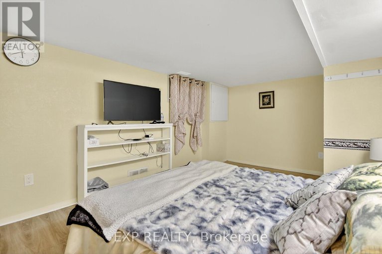 29318252/41-hwy-5-w-street/morrisburg/south-dundas/ontario/K0C1X0_24