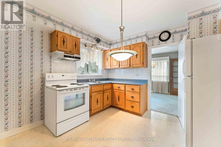 28998329/2055-neepawa-avenue/carlingwood/ottawa/ontario/K2A3L7_9