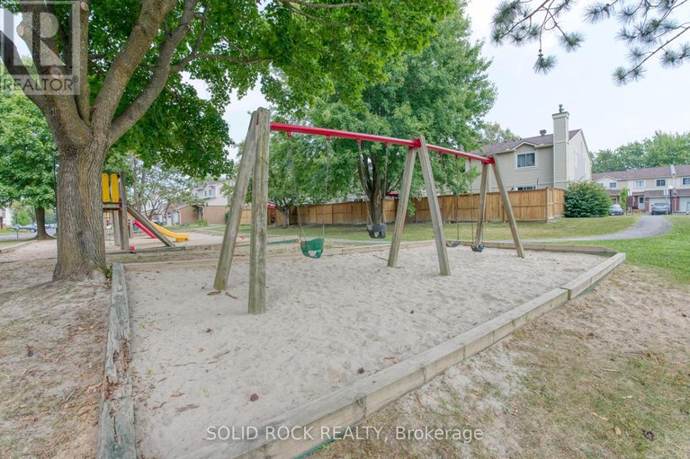 28913498/12-463-canotia-place/fallingbrookpineridge/ottawa/ontario/K4A2K2_27