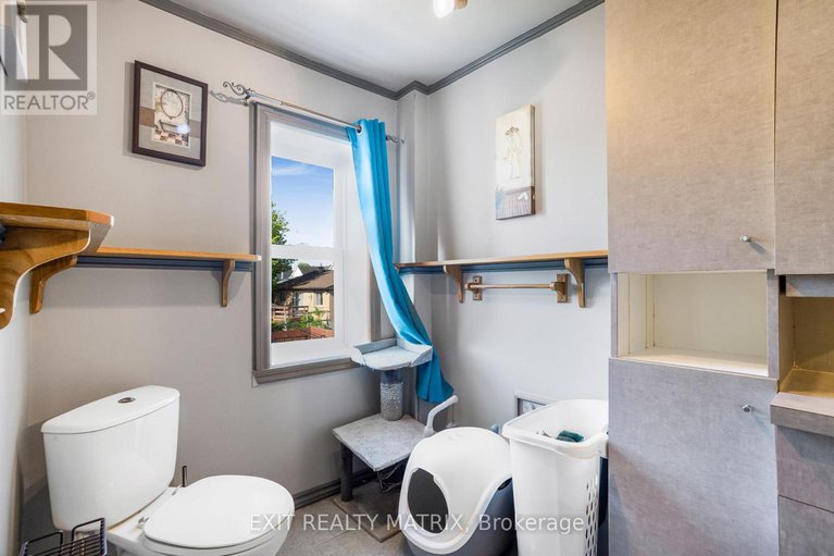 28379387/1018-sinclair-street/hawkesbury/hawkesbury/ontario/K6A1E5_21