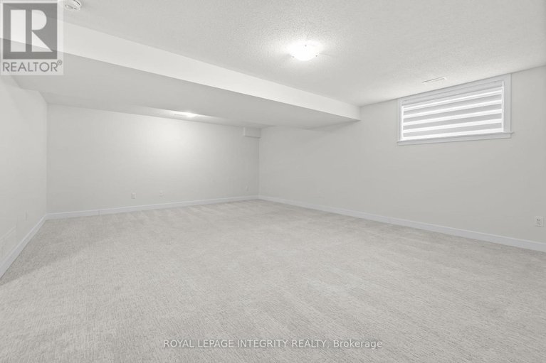 29609926/744-cope-drive/stittsville-south/ottawa/ontario/K2S2P8_33