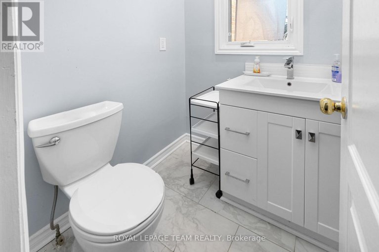 29668805/e-10-millrise-lane/centrepointe/ottawa/ontario/K2G5E6_4