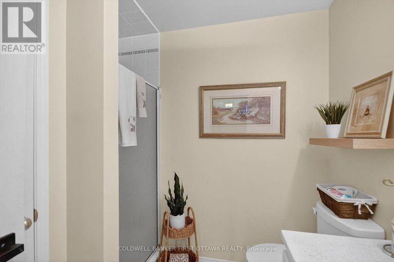 29480327/2960-ernside-crescent/cumberland-estates/ottawa/ontario/K4C1B6_33