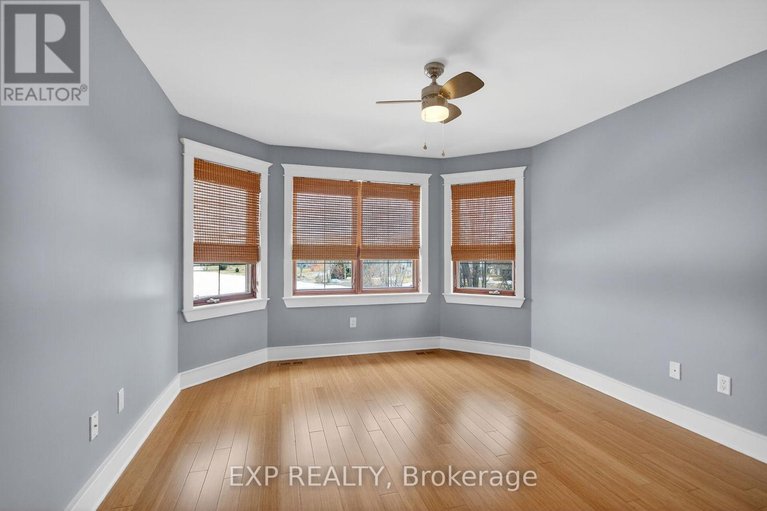 29536082/6715-suncrest-drive/greely/ottawa/ontario/K4P0B3_23