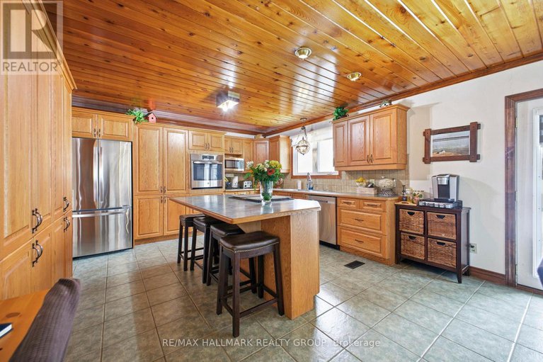 29429780/1572-boyer-road/chapel-hill/ottawa/ontario/K1C1R1_8