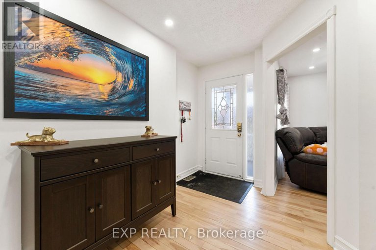 28744348/1762-sunview-drive/orleanssunridge/ottawa/ontario/K1C5B2_3