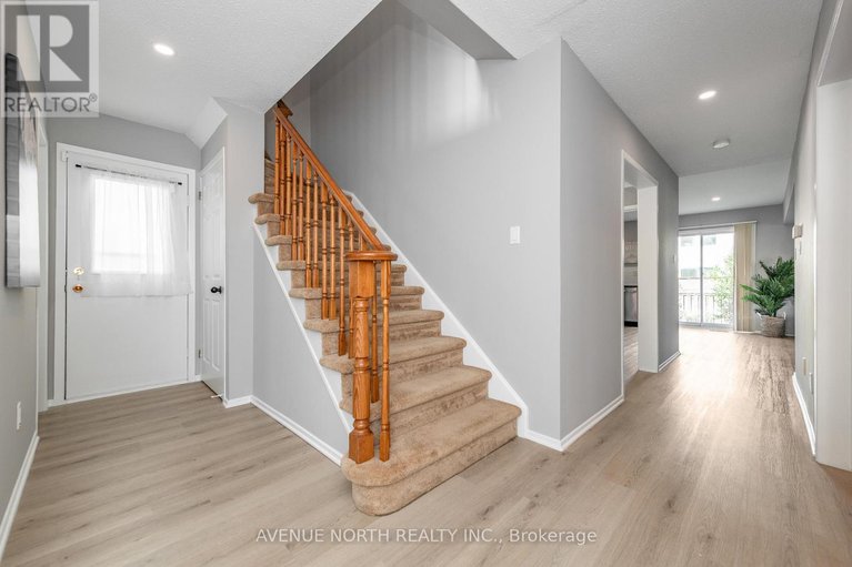 28856962/2-chickasaw-crescent/bridlewood/ottawa/ontario/K2M1M3_5