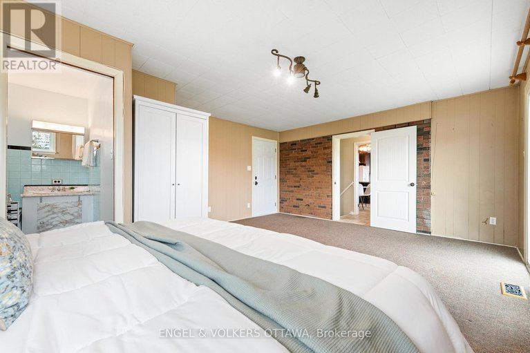 28307166/989-connaught-avenue/queensway-terrace-north/ottawa/ontario/K2B5M7_16