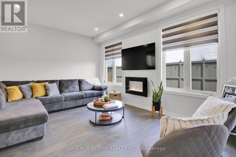 28714761/4772-abbott-street-e/emerald-meadowstrailwest/ottawa/ontario/K2V0L4_8