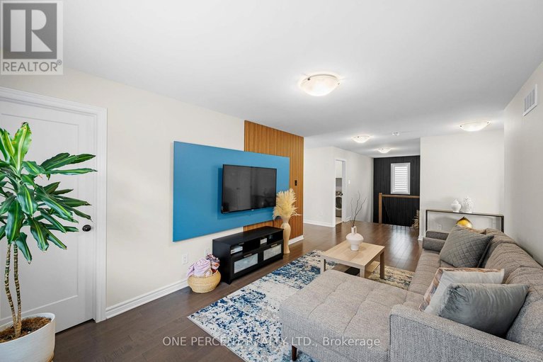 29664464/63-aridus-crescent/remainder-of-stittsville-area/ottawa/ontario/K2S2L4_25