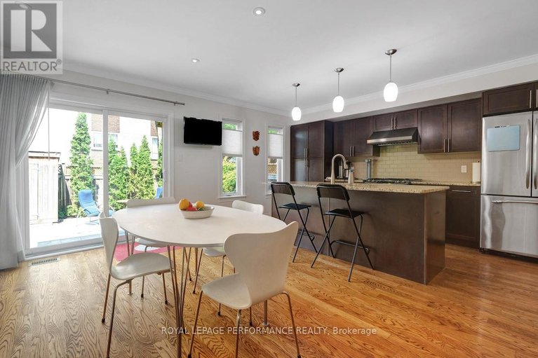 29425291/257-currell-avenue/westborohampton-park/ottawa/ontario/K1Z7J5_6