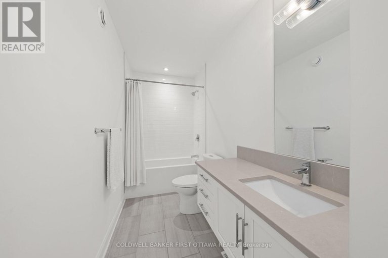 29377970/524-edison-avenue/mckellarhighland/ottawa/ontario/K2A1V1_31